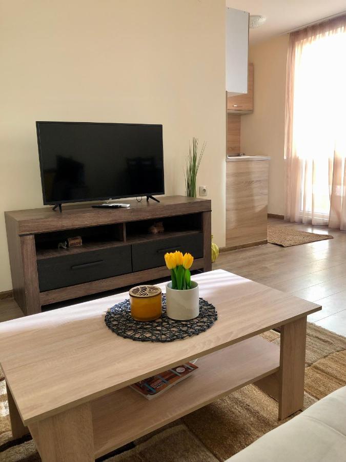 Luxury Apartment 2 Free Underground Parking Pazardzhik Exterior photo